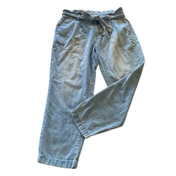 New York & Company Soho Light Blue Wash Paperbag Ruffle Straight Leg Jeans 10 - Picture 1 of 13